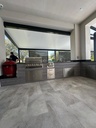 Outdoorkitchen 14 ft · Barnboard Grey · Bull 30" Angus LP - full view