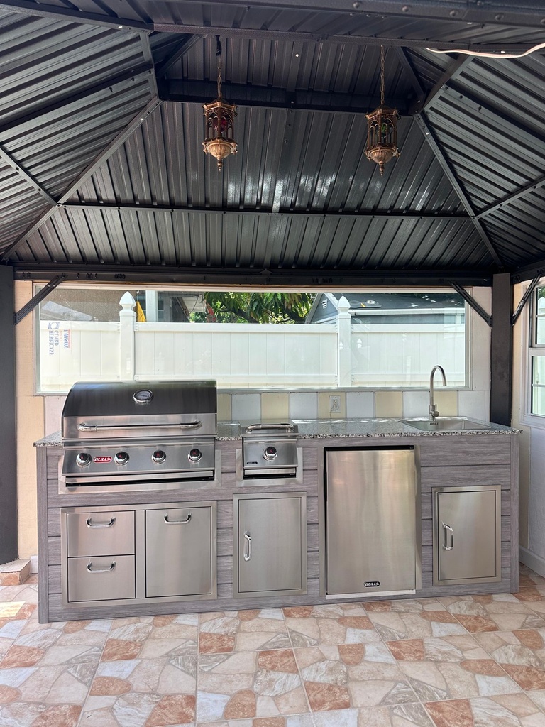Perello Patio 9 ft Outdoor Kitchen · Bull Outlaw 30" · Weather Pro - full view