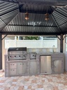 Outdoorkitchen 9 ft · Barnboard Grey · Bull 30" Outlaw LP - full view
