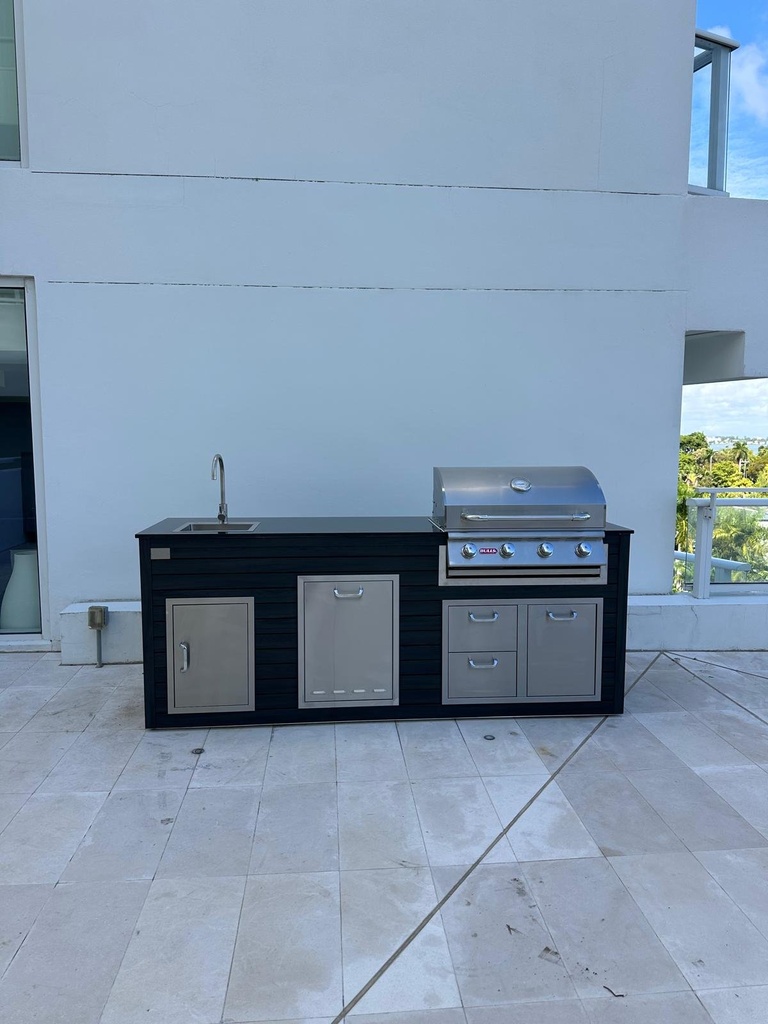 Outdoorkitchen 7 ft · Black · Bull 30" Outlaw LP - full view