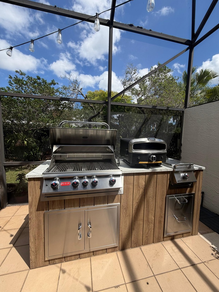 Perello Patio 6 ft Outdoor Kitchen · Bull Angus 30" · Weather Pro - full view