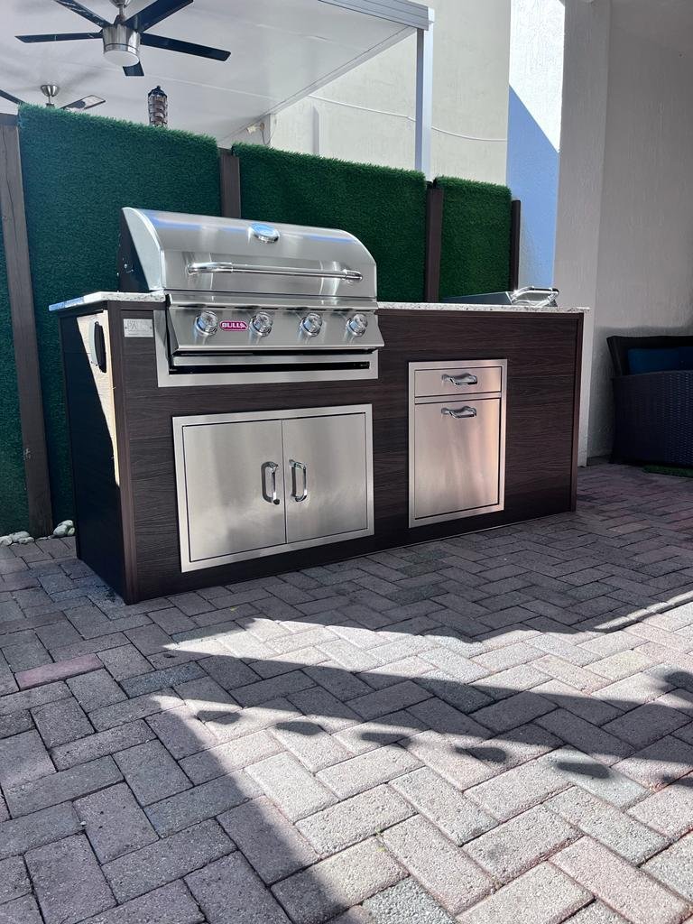Perello Patio 8 ft Outdoor Kitchen · Bull Outlaw 30" · WPC - full view