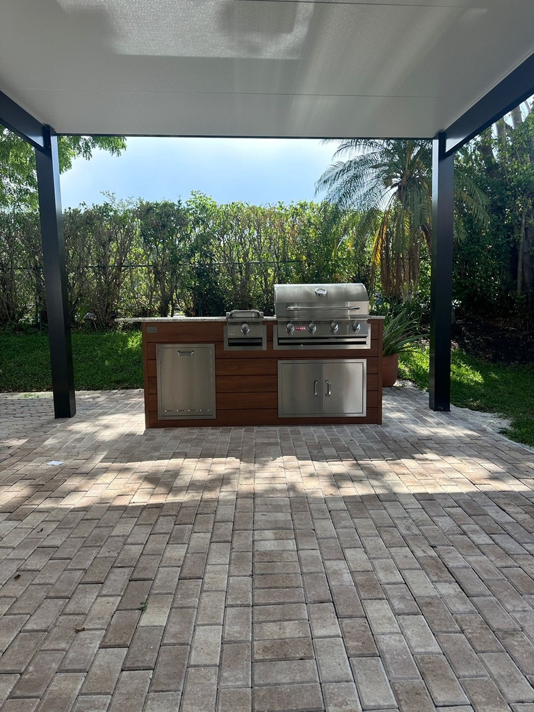 Perello Patio 7 ft Outdoor Kitchen · Bull Outlaw 30" · Weather Pro - full view