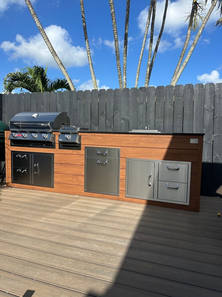 Perello Patio 9 ft Outdoor Kitchen · Bull Outlaw 30" · Weather Pro - full view