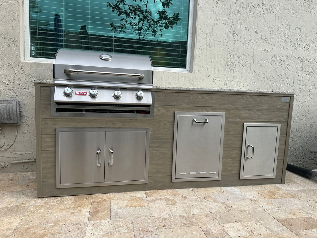 Perello Patio 8 ft Outdoor Kitchen · Bull Outlaw 30" · WPC - full view