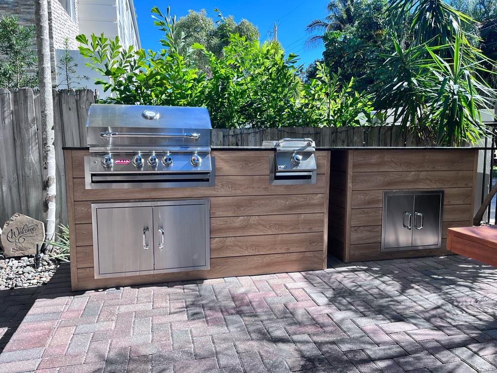 Perello Patio 9 ft Outdoor Kitchen · Bull Angus 30" · Weather Pro - full view