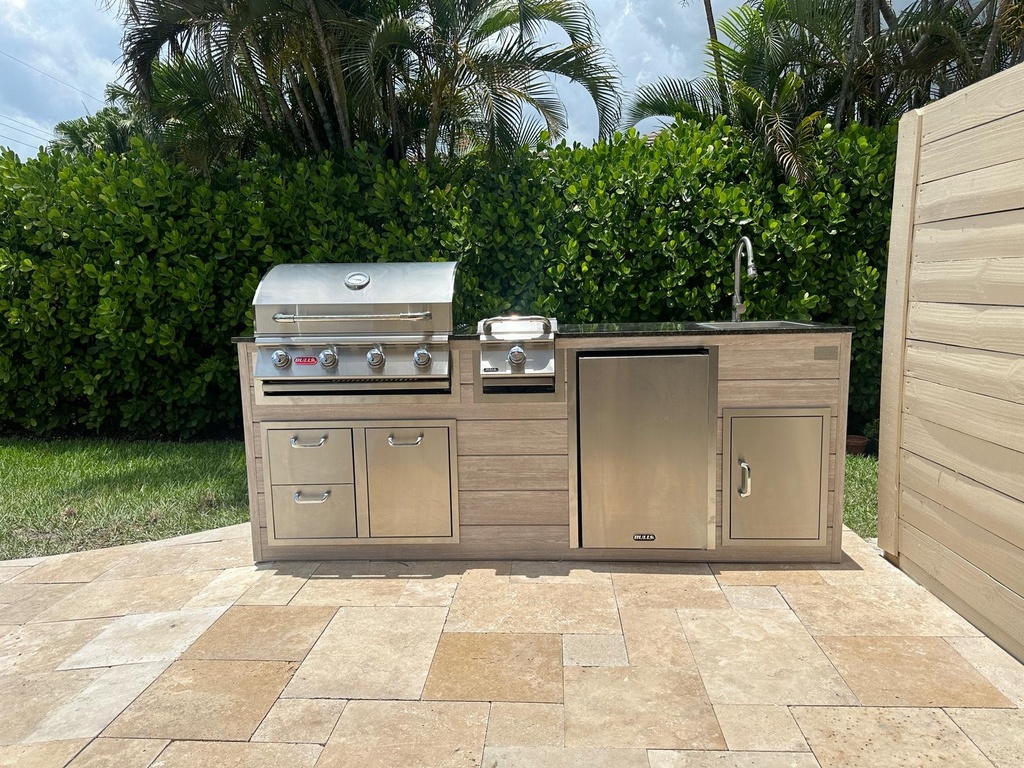 Perello Patio 8 ft Outdoor Kitchen · Bull Outlaw 30" · Weather Pro - full view