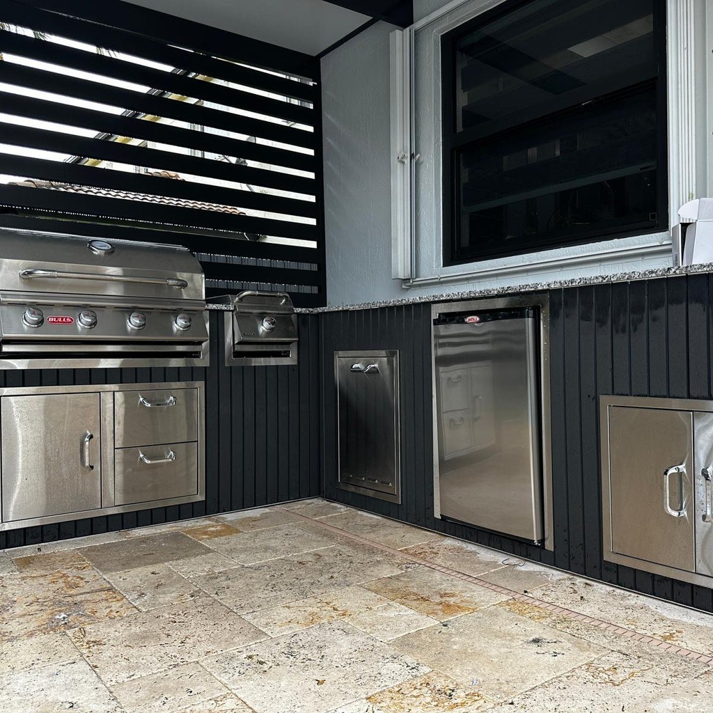 Perello Patio 15 ft L-Shape Outdoor Kitchen · Bull Outlaw 30" · Weather Pro - full view