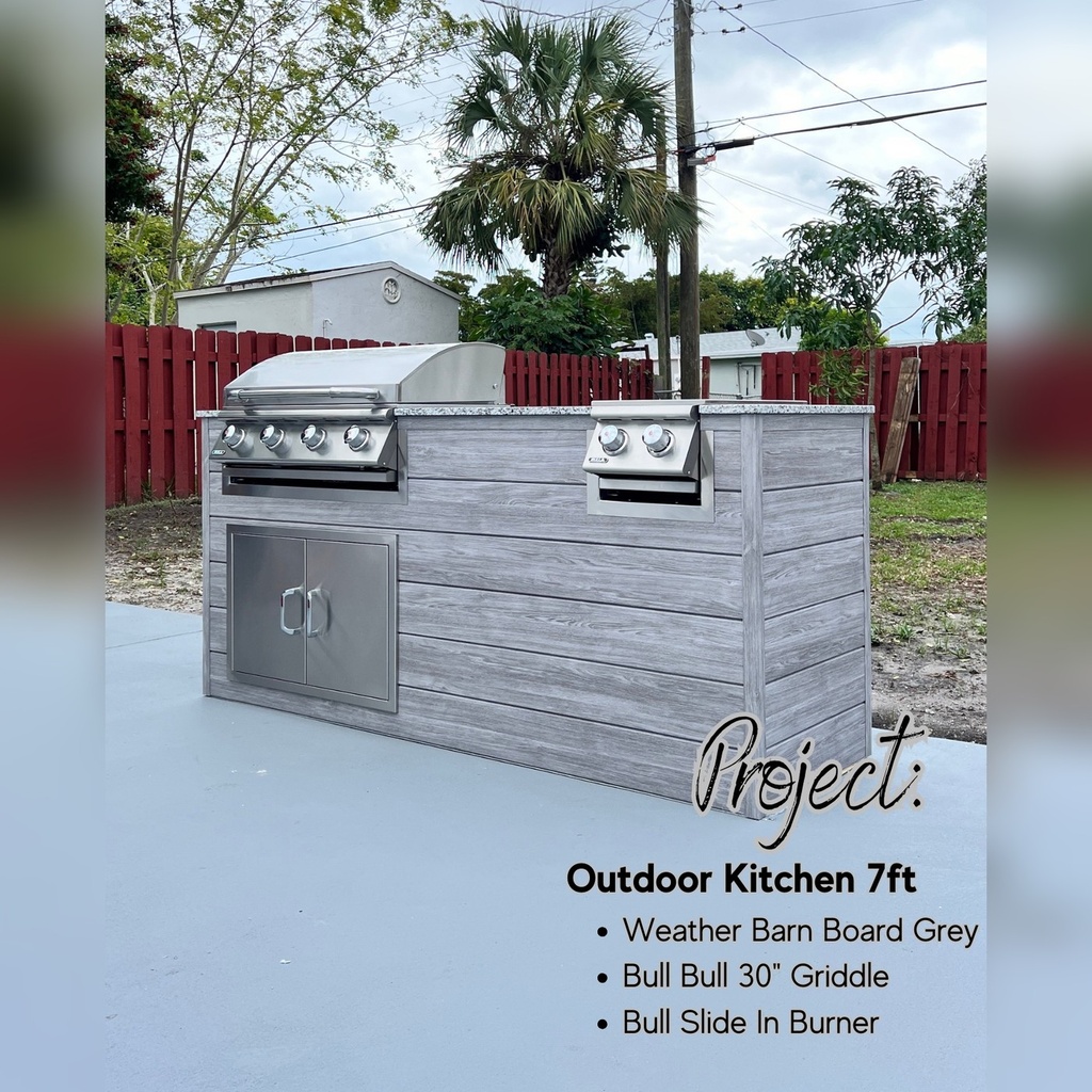 [OK-07-BG-01] Outdoorkitchen 7 ft · Barnboard Grey · Bull 30" Griddle Commercial LP