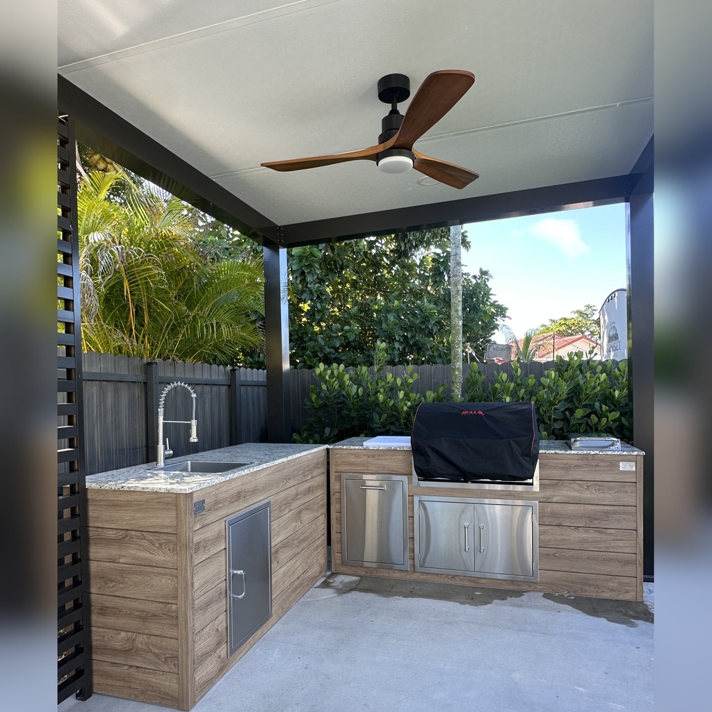 [OK-14-BO-01] Outdoorkitchen 14 ft · Barrel Oak · Bull 30" Outlaw LP