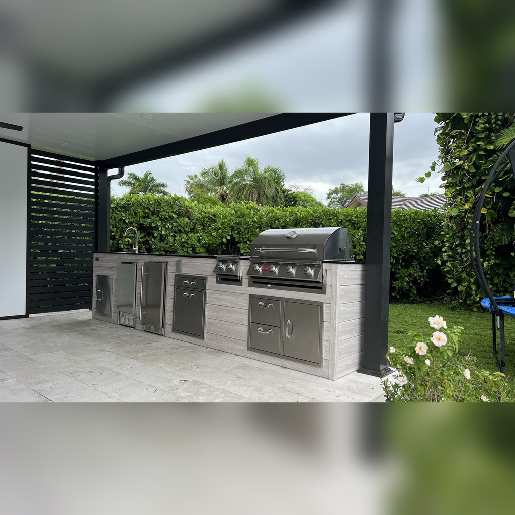 [OK-12-BW-01] Outdoorkitchen 12 ft · Beachwood Grey · Bull 30" Outlaw LP