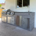 Outdoorkitchen 12 ft · Barnboard Grey · Bull 30" Outlaw LP