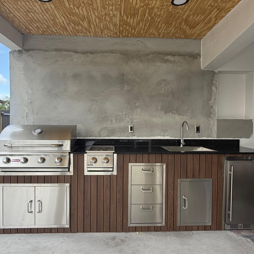 [OK-WPC-09-WDB-05] Perello Patio 9 ft Outdoor Kitchen · Bull Outlaw 30" · WPC
