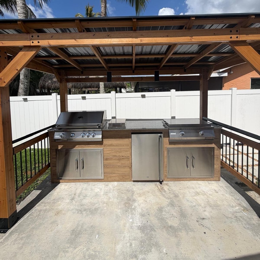 Outdoorkitchen 9 ft · Sunbleach Oak · Blaze BLZ-4LTE3