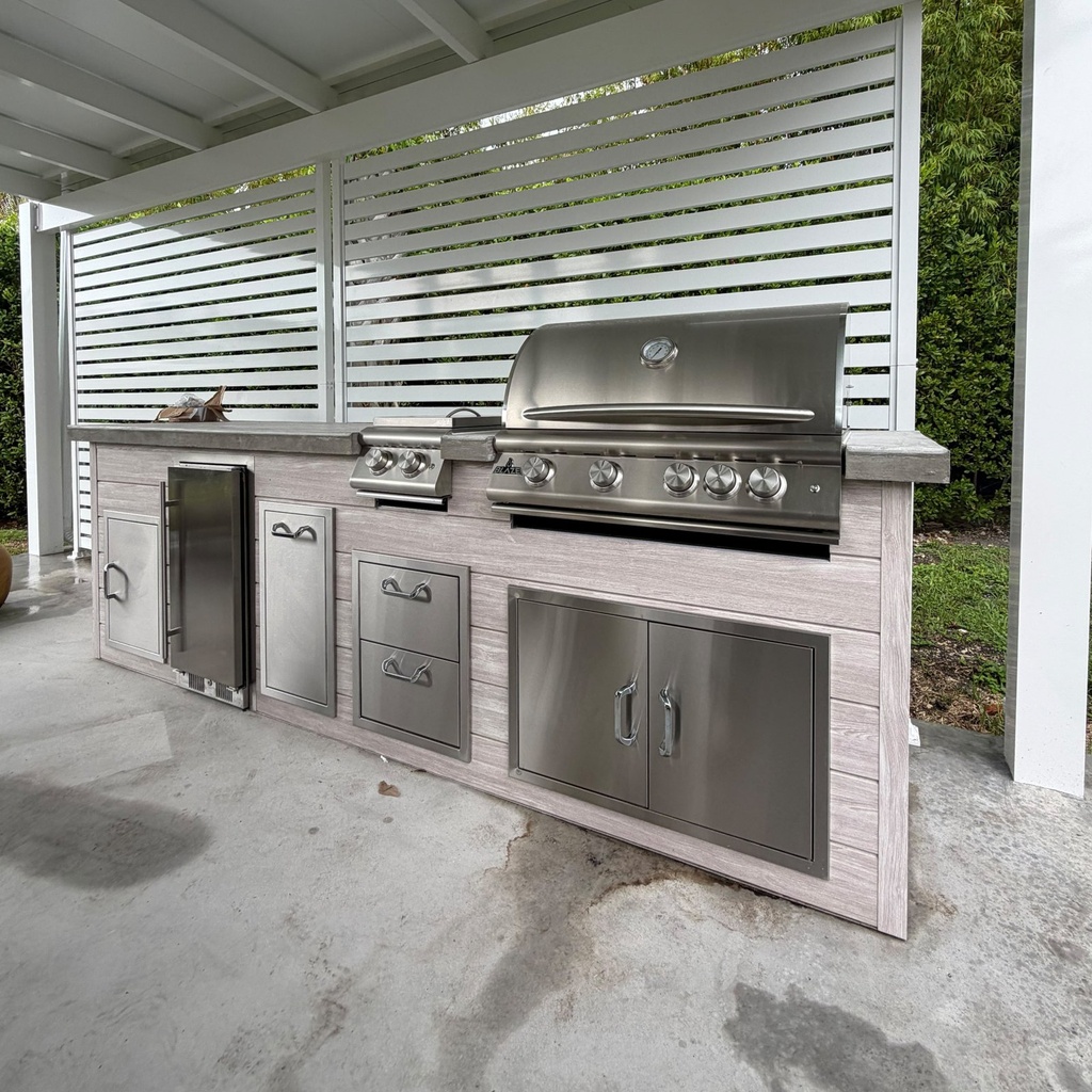 [OK-09-AW-05] Outdoorkitchen 9 ft · Atlantic White · Blaze BLZ-4LTE3