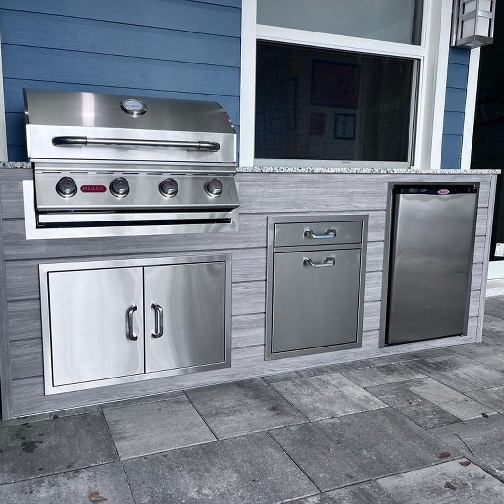 [OK-WP-08-BG-03] Perello Patio 8 ft Outdoor Kitchen · Bull Outlaw 30" · Weather Pro