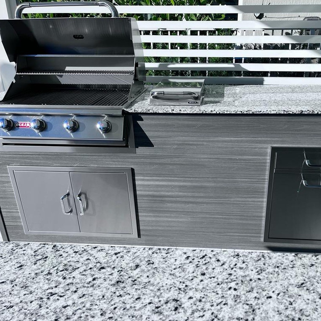 [OK-WP-08-BG-05] Perello Patio 8 ft Outdoor Kitchen · Bull Outlaw 30" · Weather Pro