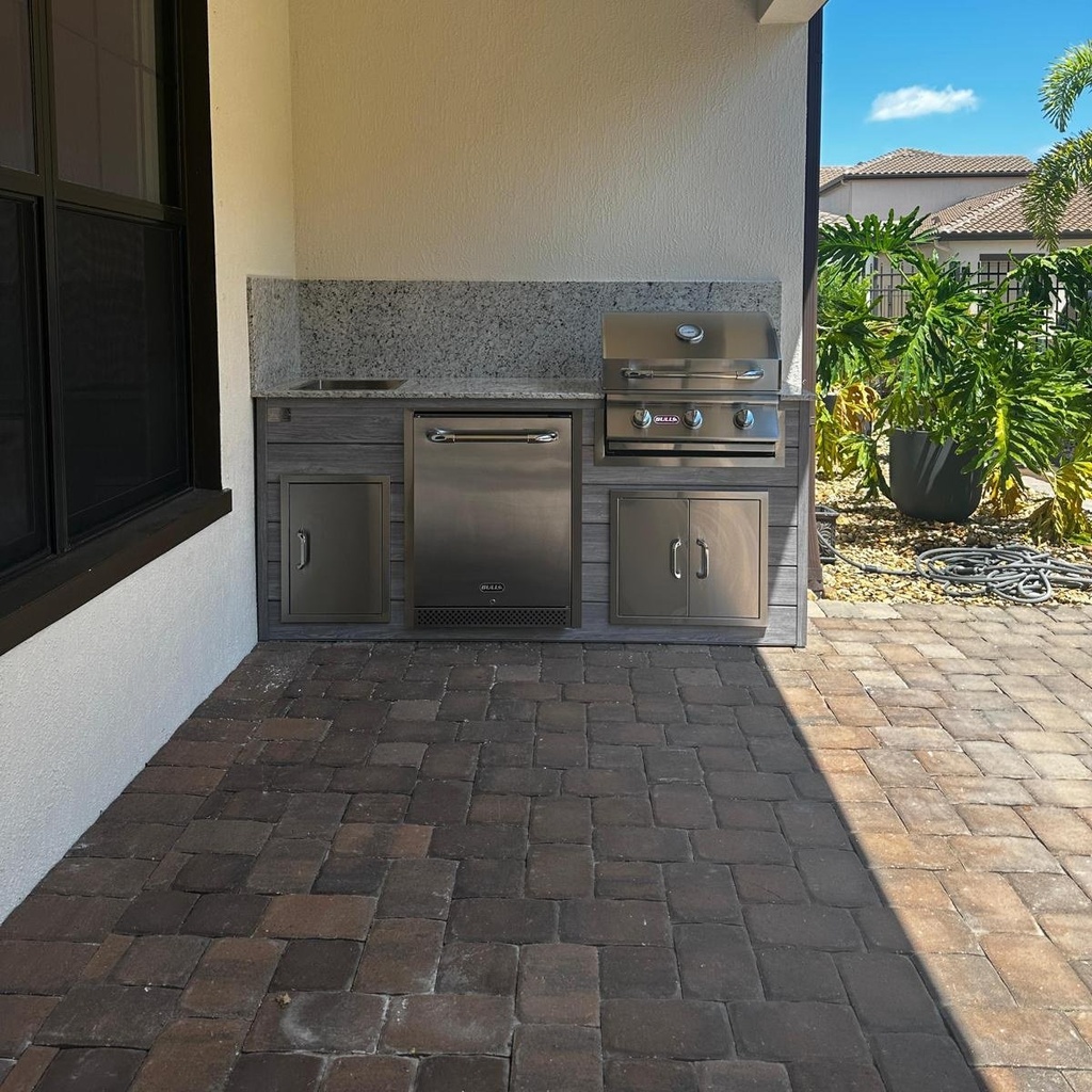 [OK-WP-07-BG-06] Perello Patio 7 ft Outdoor Kitchen · Bull Steer 25" · Weather Pro