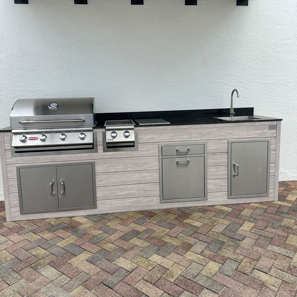 [OK-WP-09-BW-02] Perello Patio 9 ft Outdoor Kitchen · Bull Outlaw 30" · Weather Pro