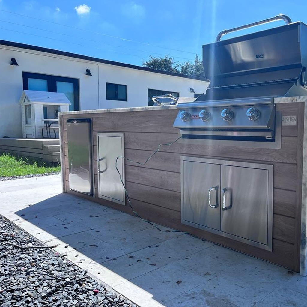 [OK-WP-08-BW-04] Perello Patio 8 ft Outdoor Kitchen · Bull Outlaw 30" · Weather Pro