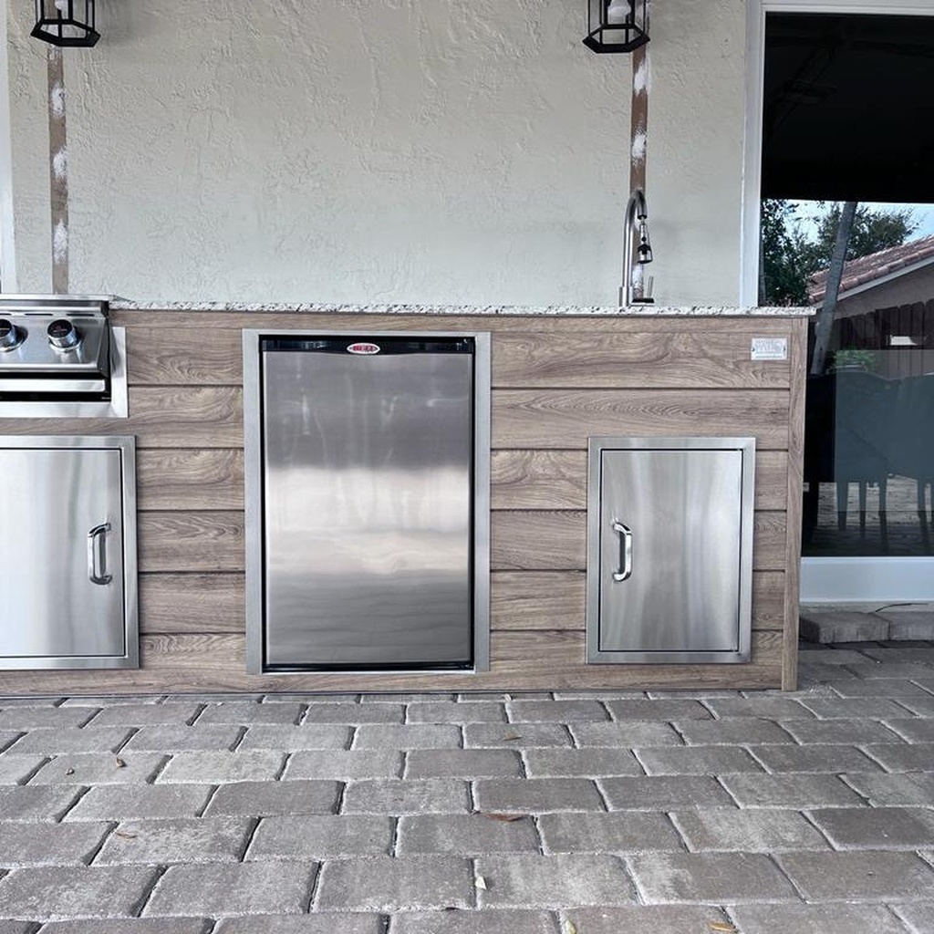[OK-WP-07-BW-03] Perello Patio 7 ft Outdoor Kitchen · Sink & Storage · Weather Pro