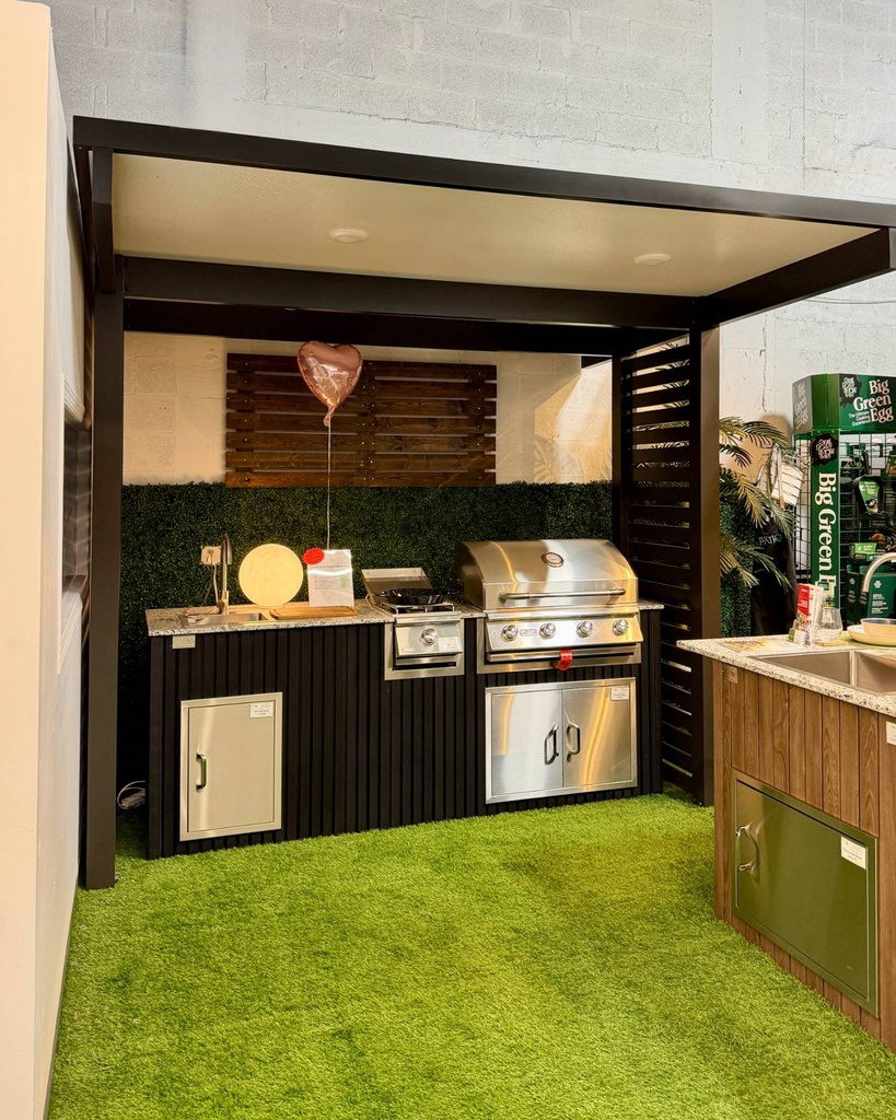 [OK-KIT-PK-9X8-01] Perello Patio 8 ft Outdoor Kitchen + 9 ft Pergola · Bull Outlaw 30"