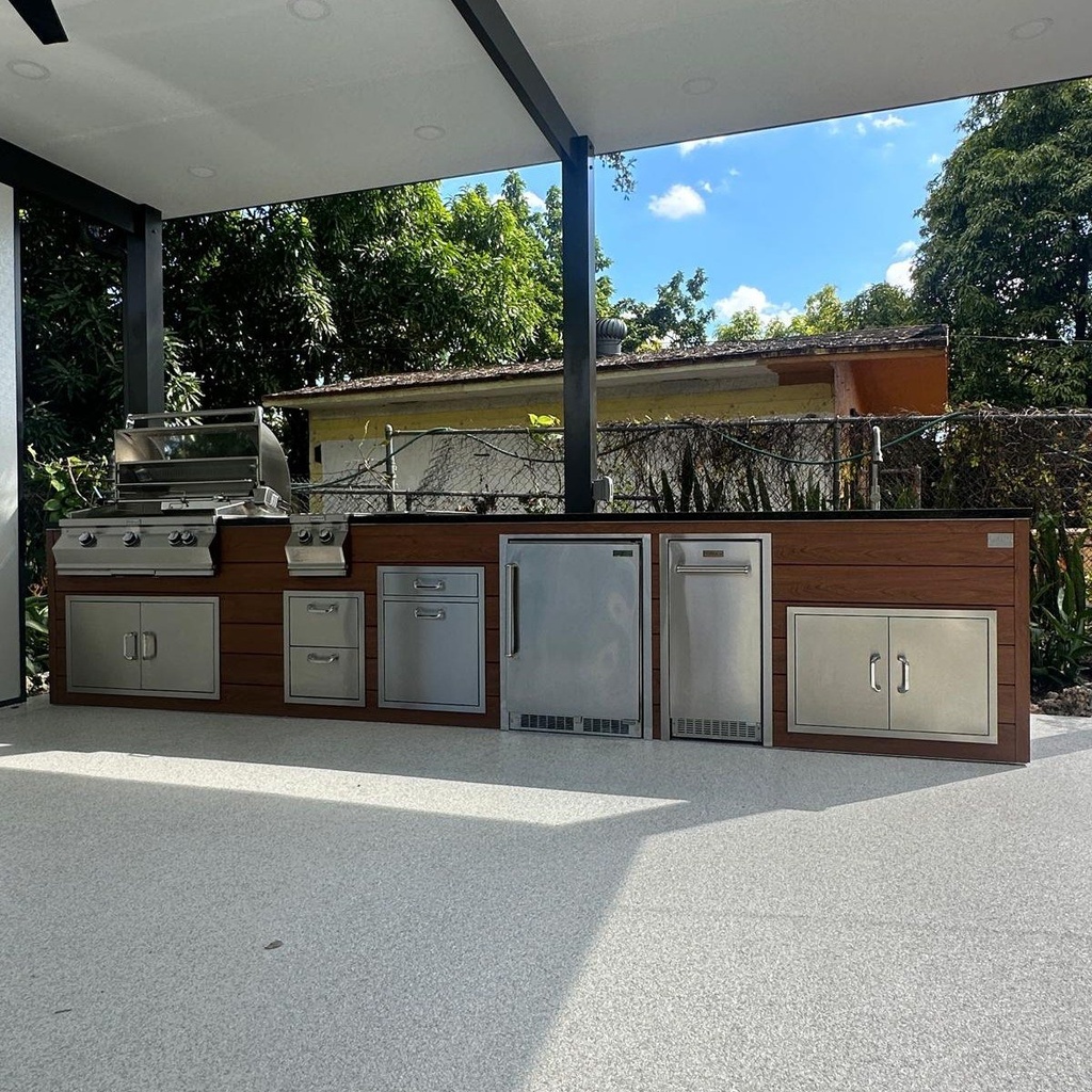 Perello Patio 15 ft Outdoor Kitchen · Blaze LTE+ 32" · Weather Pro